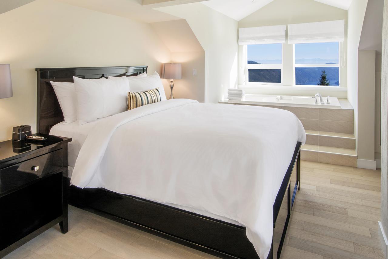 Villa Eyrie Resort Malahat Extérieur photo