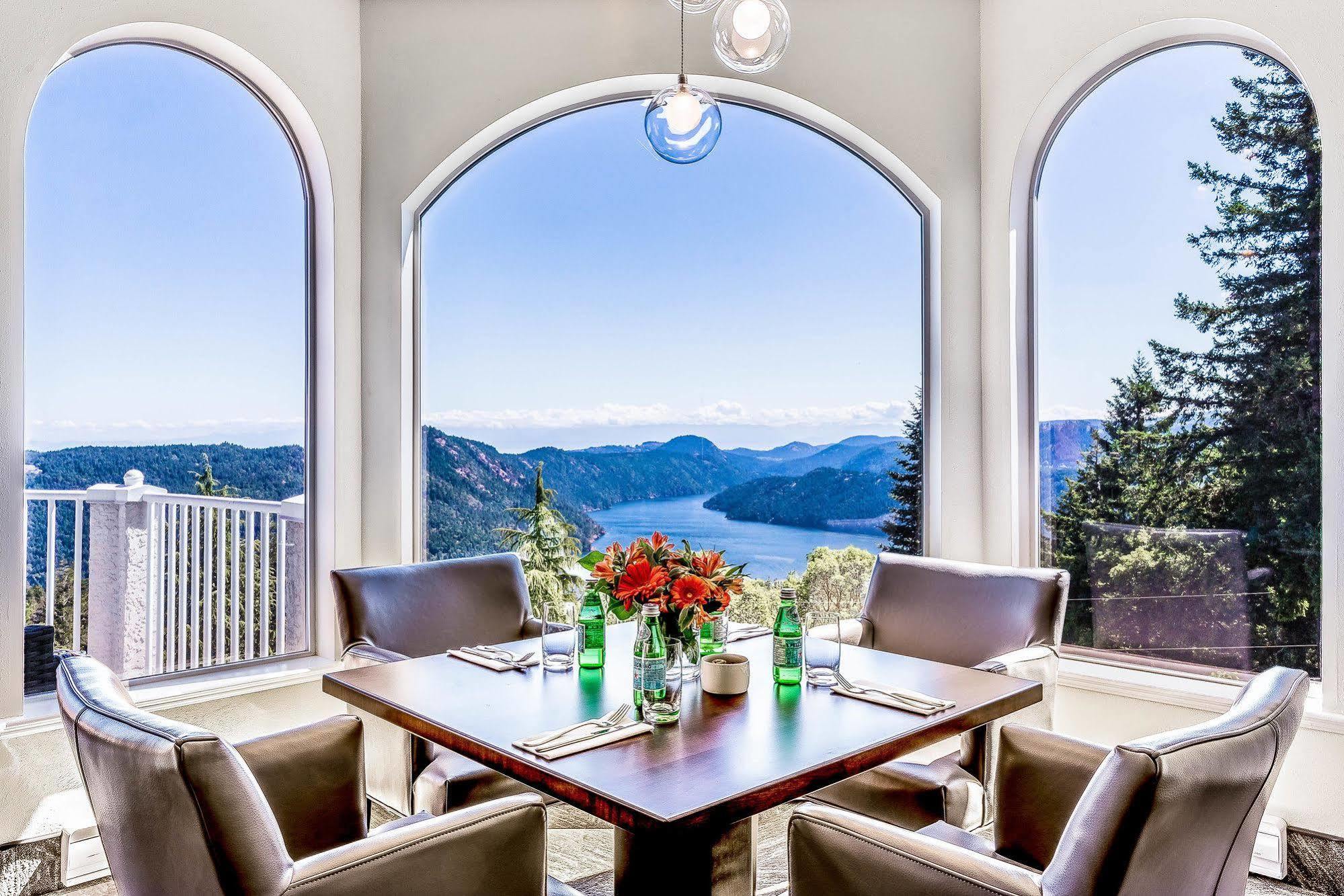 Villa Eyrie Resort Malahat Extérieur photo