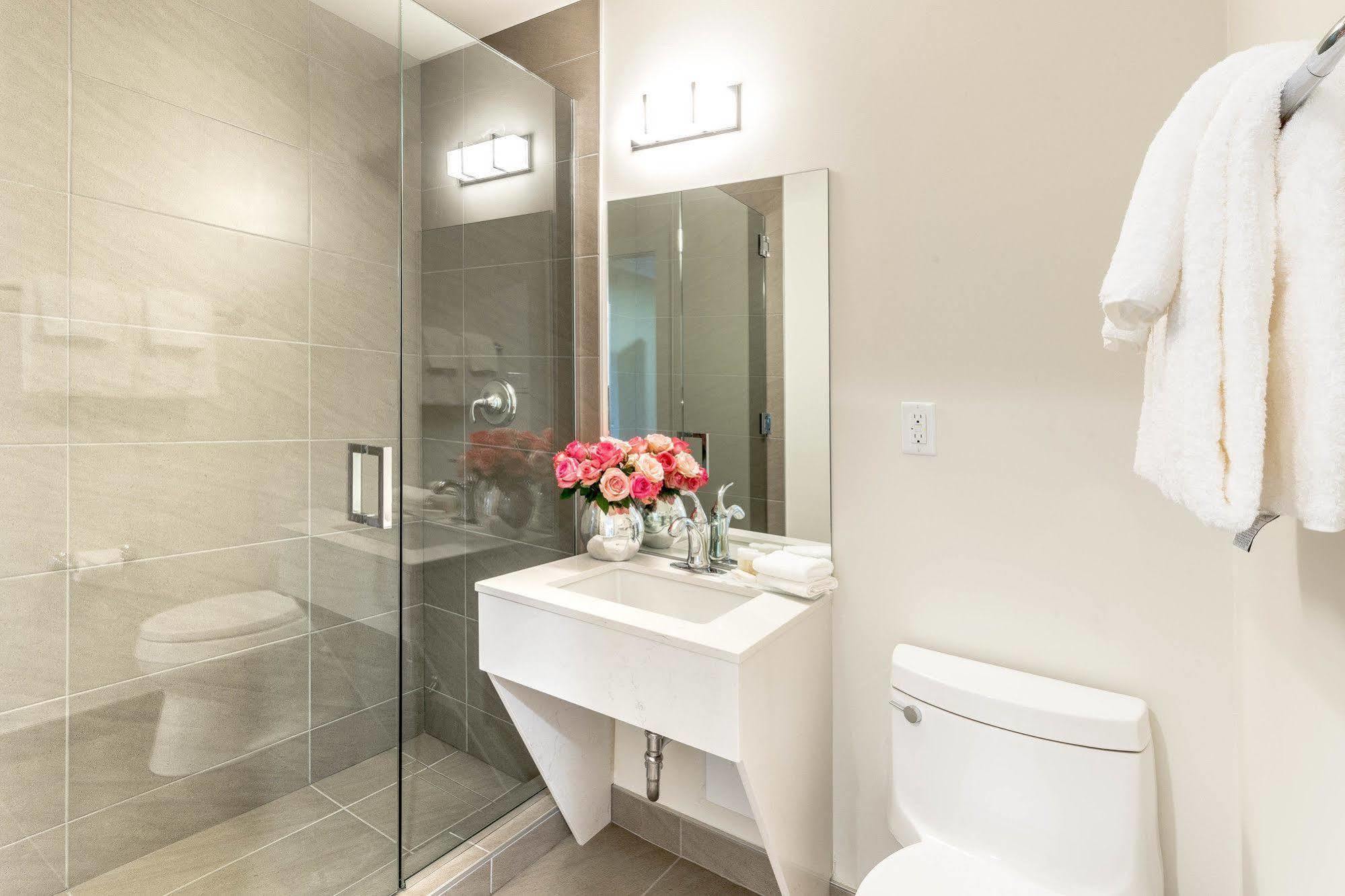Villa Eyrie Resort Malahat Extérieur photo