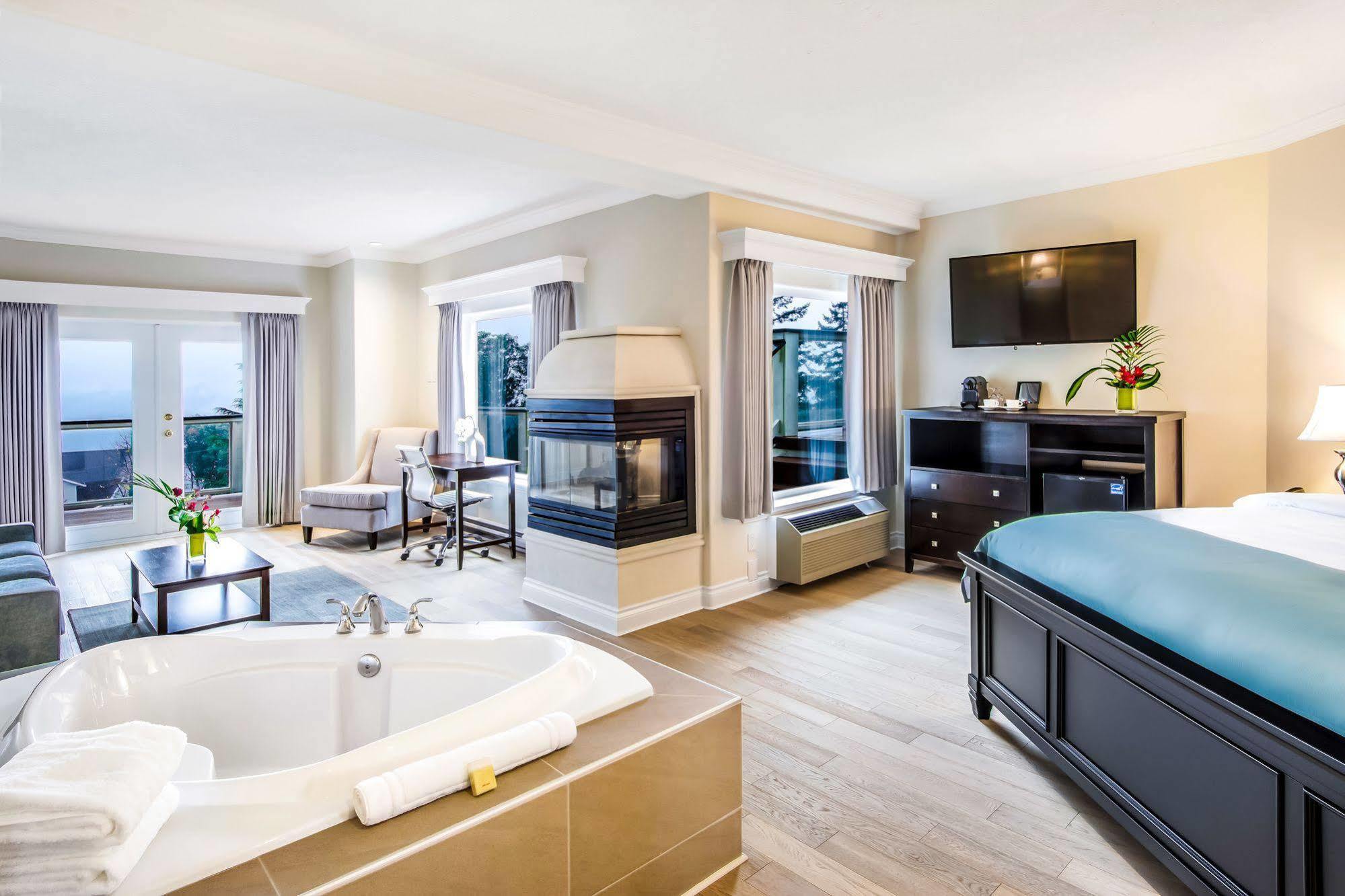 Villa Eyrie Resort Malahat Extérieur photo
